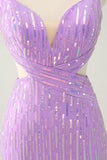 Vestido corto de regreso a casa con cuello en V ajustado de lentejuelas púrpura brillante
