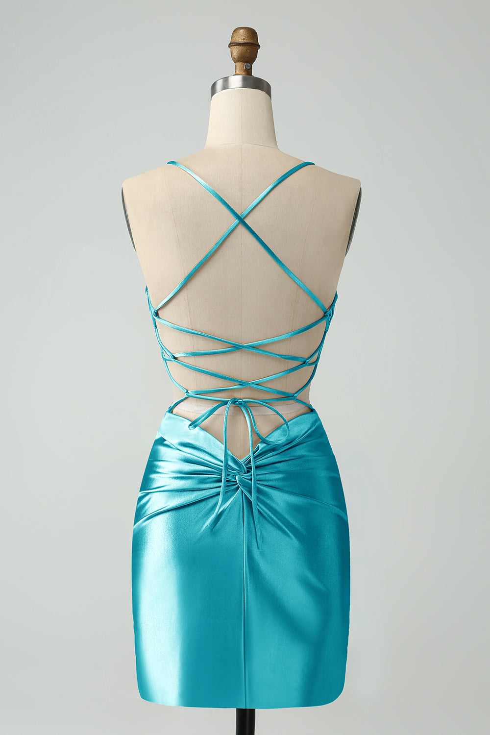 Vestido de satén de satén con tirantes de espagueti verde oscuro con espalda entrecruzada