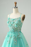 Vestido de fiesta de tul corto con corsé de lentejuelas y apliques en color verde