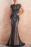 Lujoso vestido de fiesta de champán con cuello de joya de sirena con abalorios