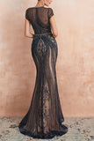 Lujoso vestido de fiesta de champán con cuello de joya de sirena con abalorios