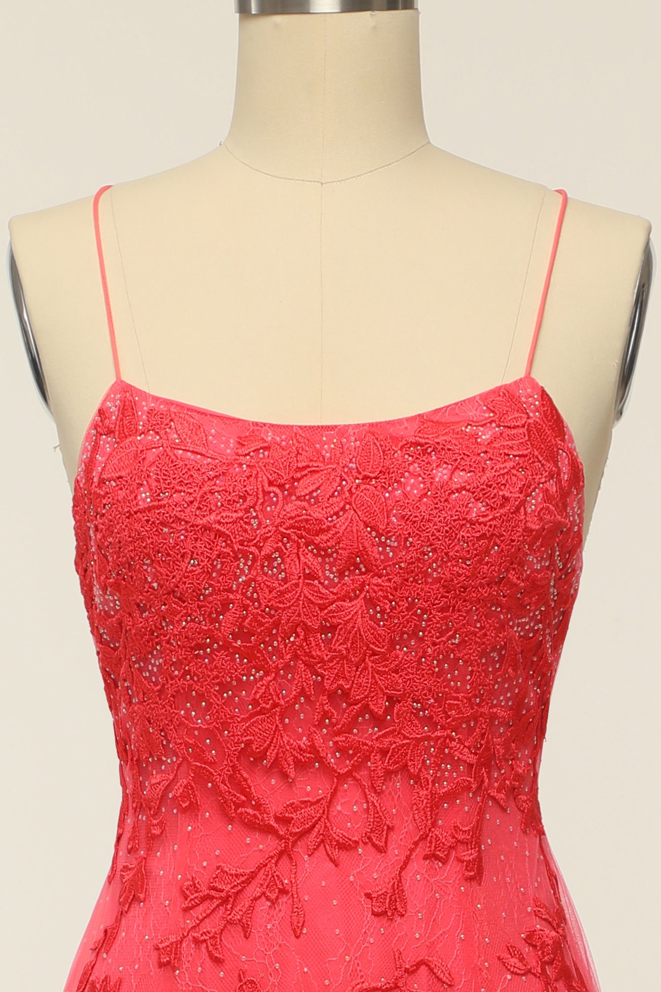 Coral Backless Vestido largo de fiesta con apliques