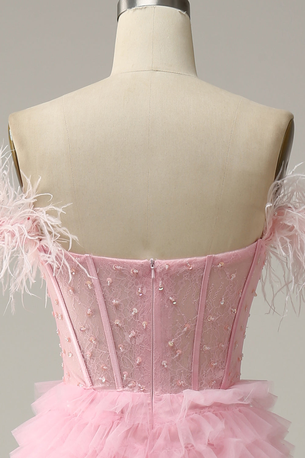 A Línea Fuera del Hombro Rosa Vestido de Graduación Con Plumas