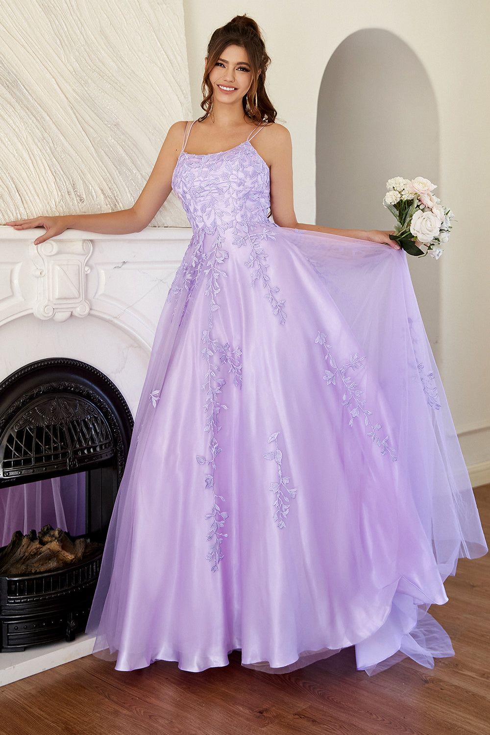 Elegante vestido de fiesta de lavanda de línea A