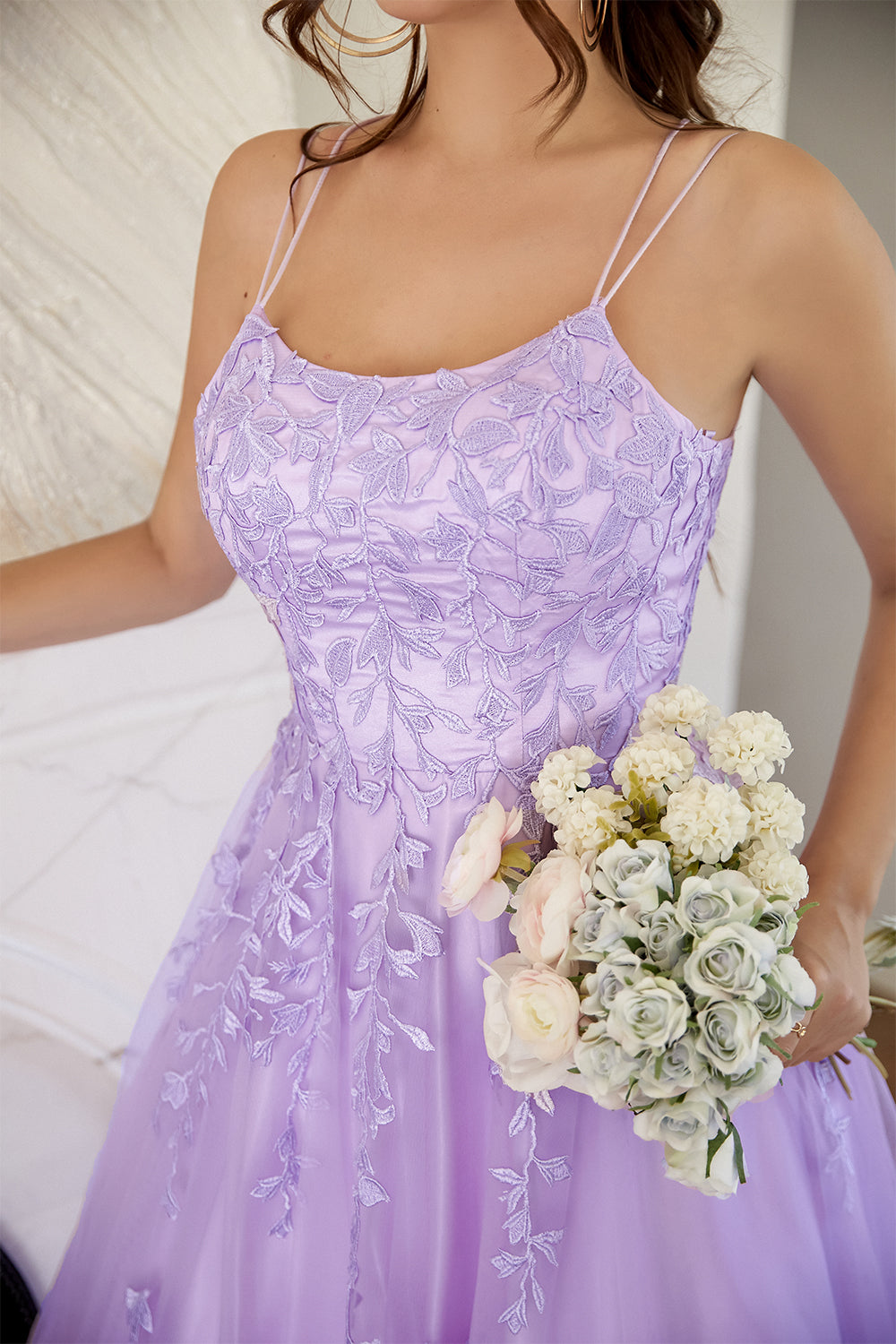Elegante vestido de fiesta de lavanda de línea A