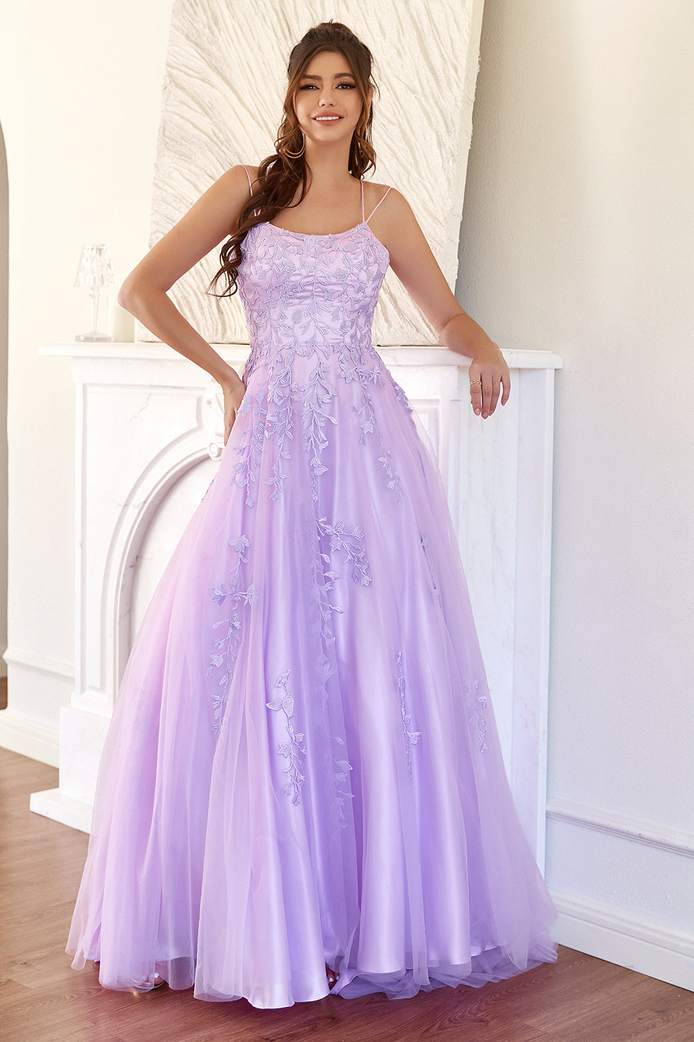 Elegante vestido de fiesta de lavanda de línea A