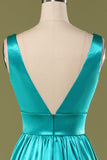 Vestido de dama de honor largo cuello en V turquesa