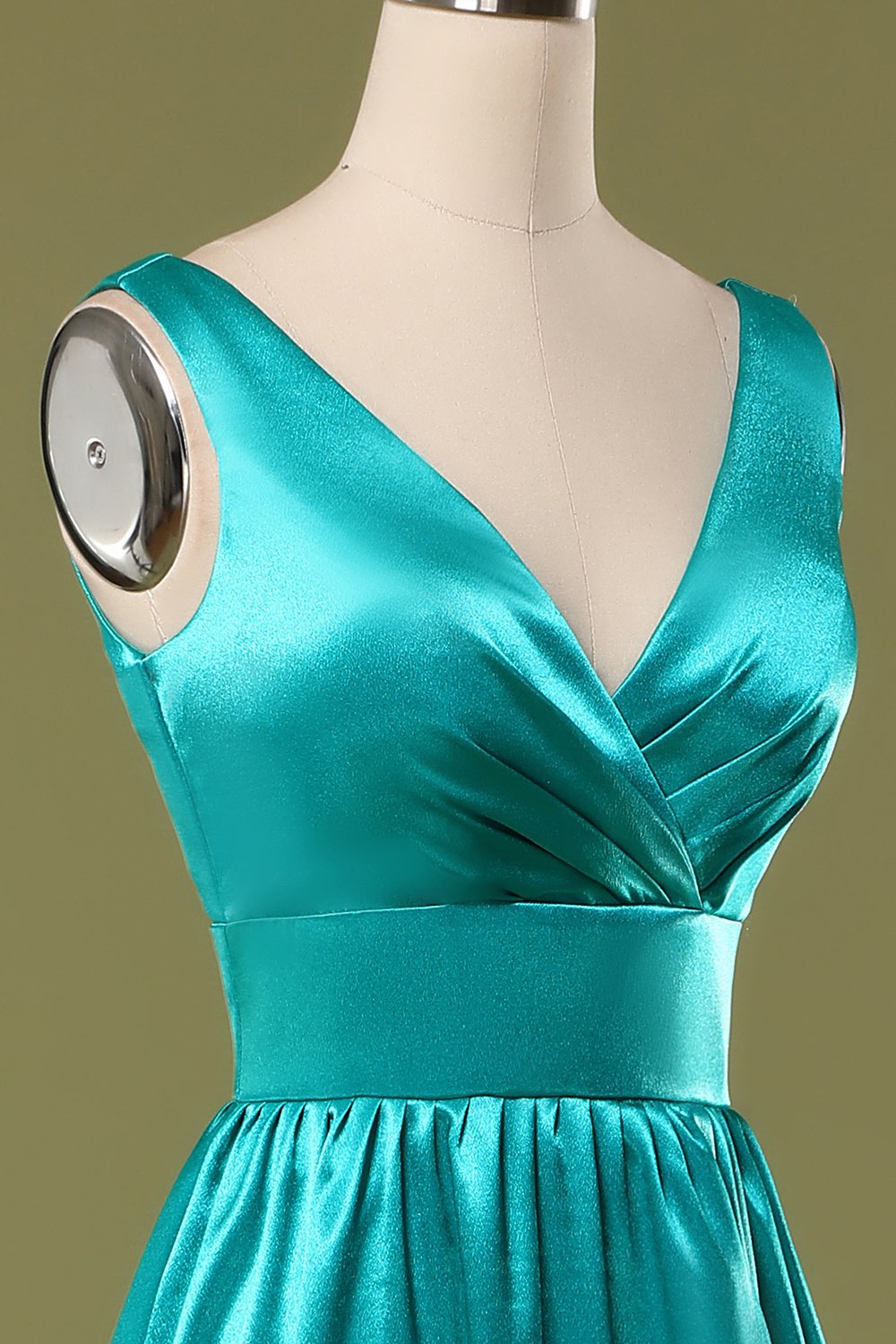 Vestido de dama de honor largo cuello en V turquesa