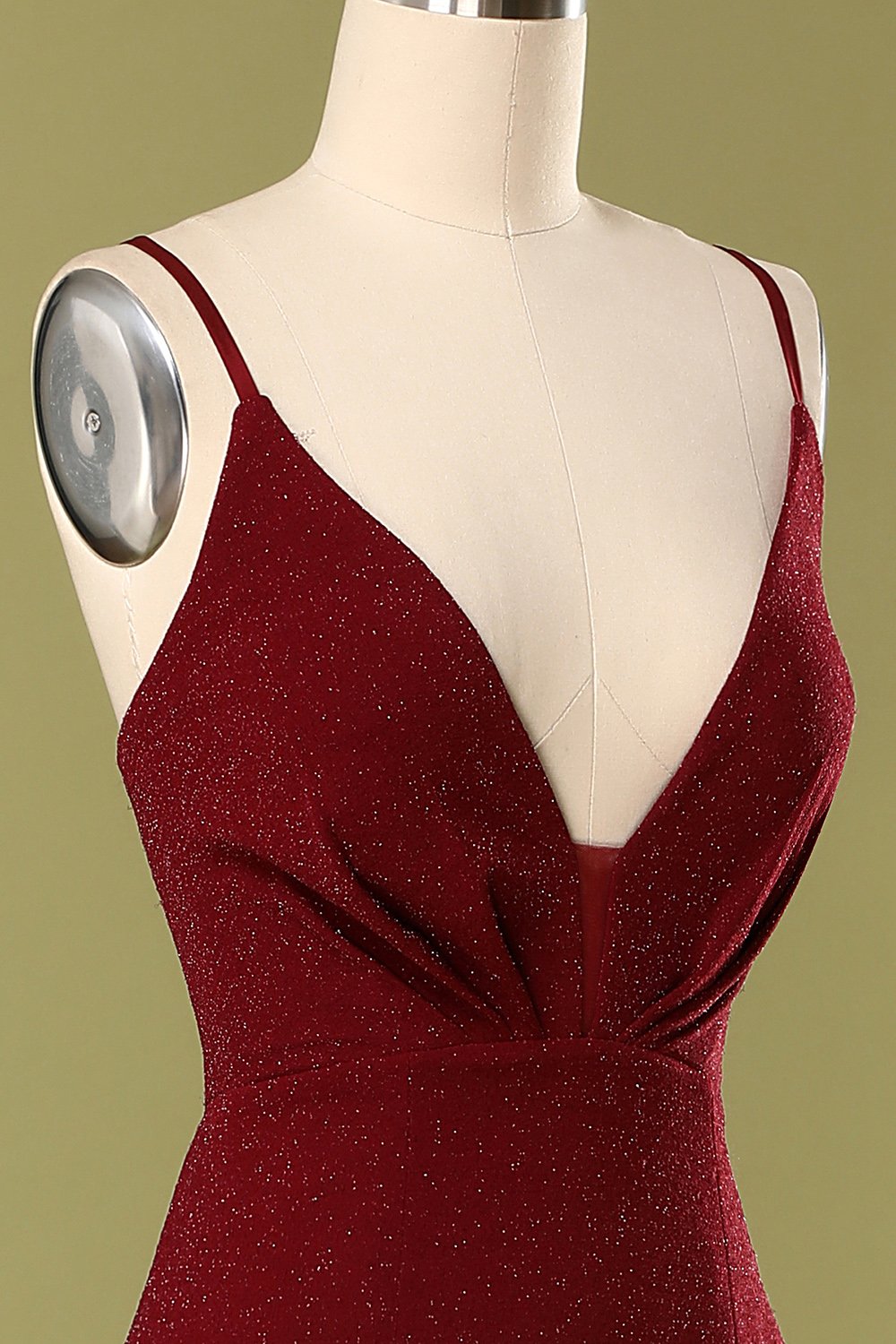 Vestido de noche con cuello en v burdeos