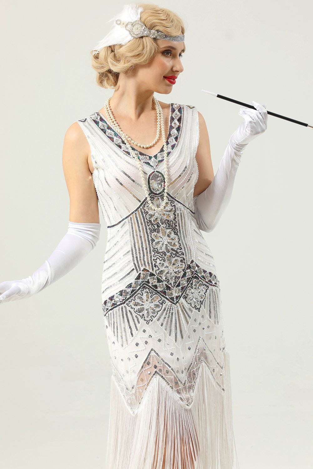 Vestido de lentejuelas negras y doradas de la década de 1920