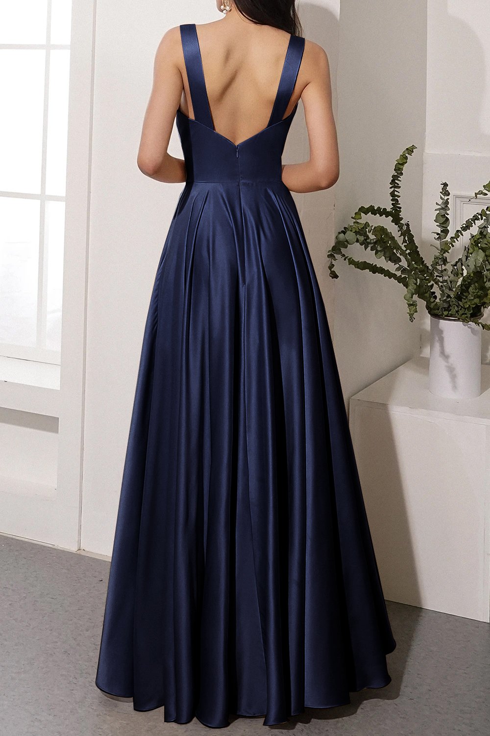 Vestido largo satinado dorado