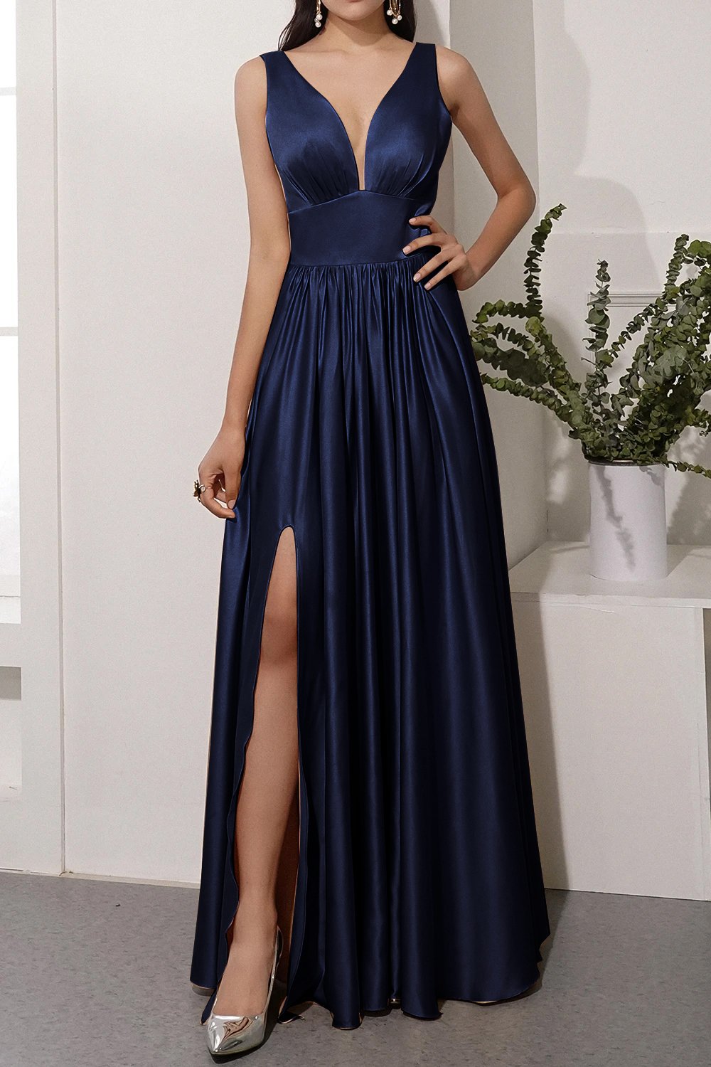 Vestido largo satinado dorado