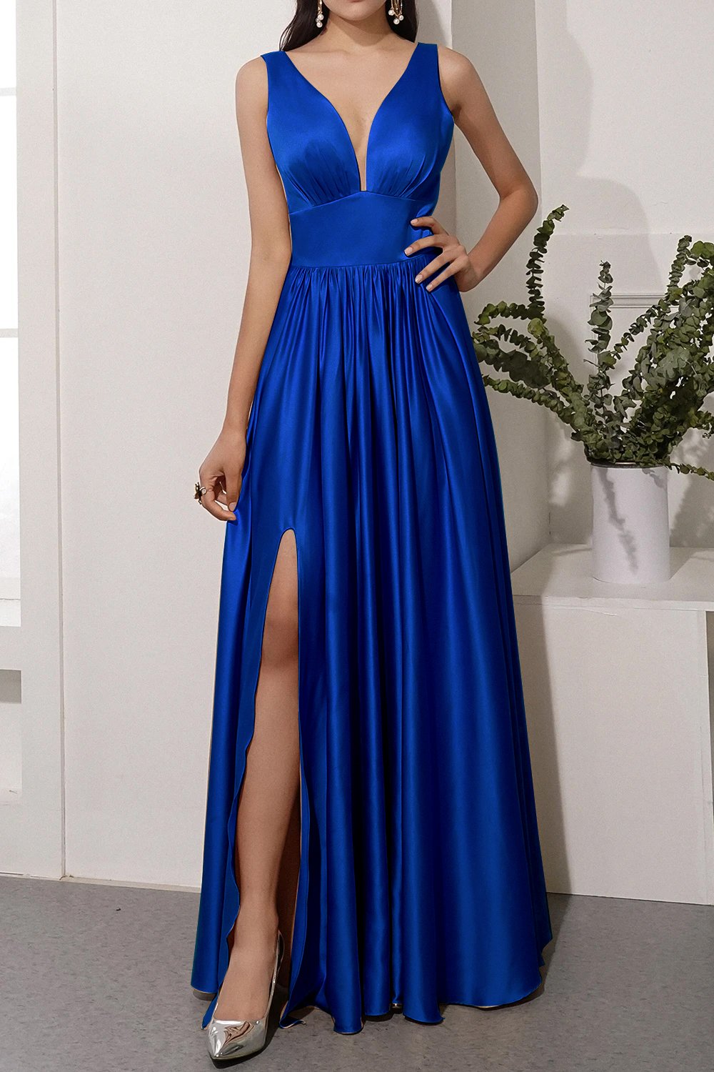 Vestido largo satinado dorado