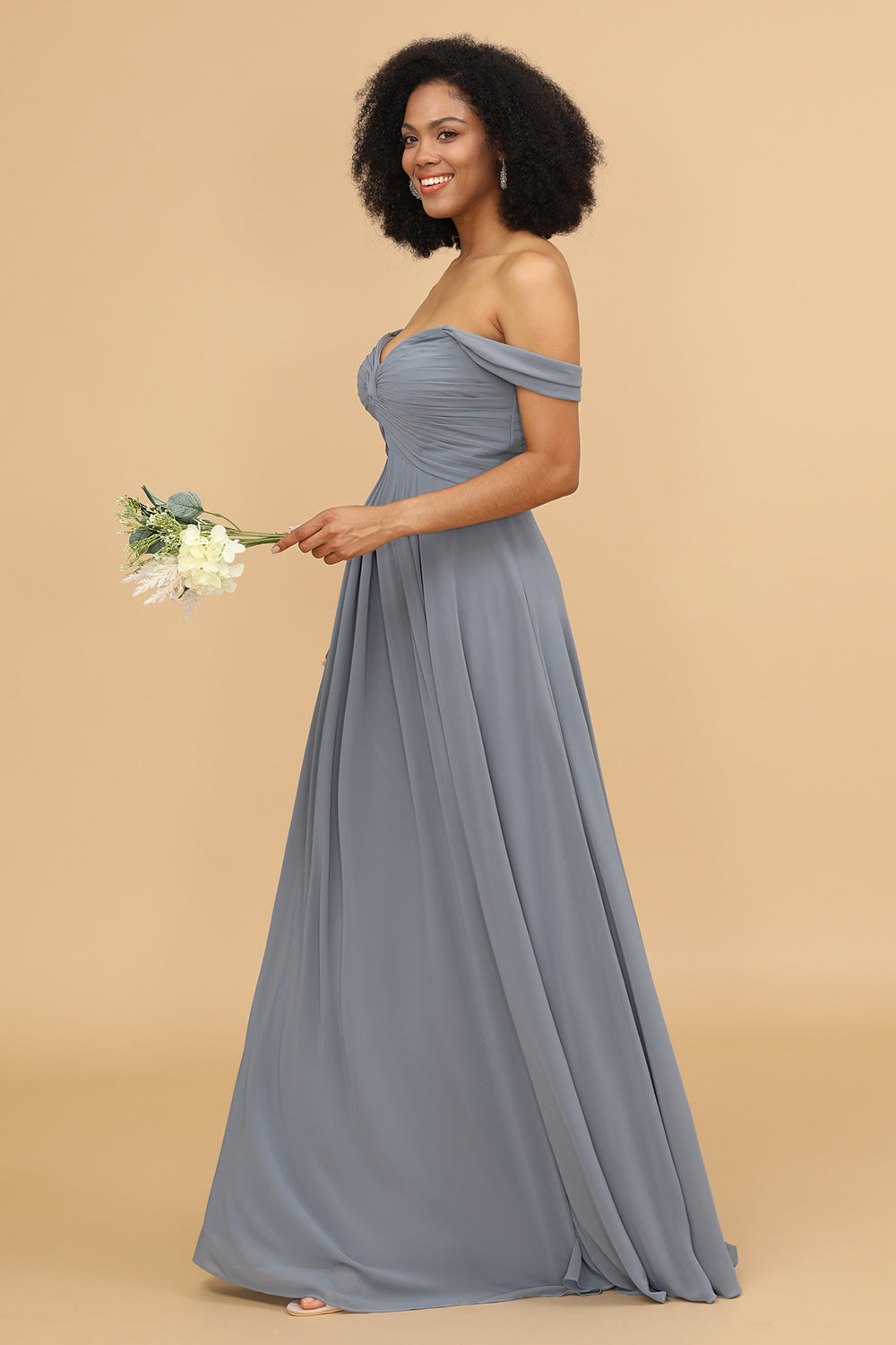 Vestido de dama de honor gasa fuera del hombro