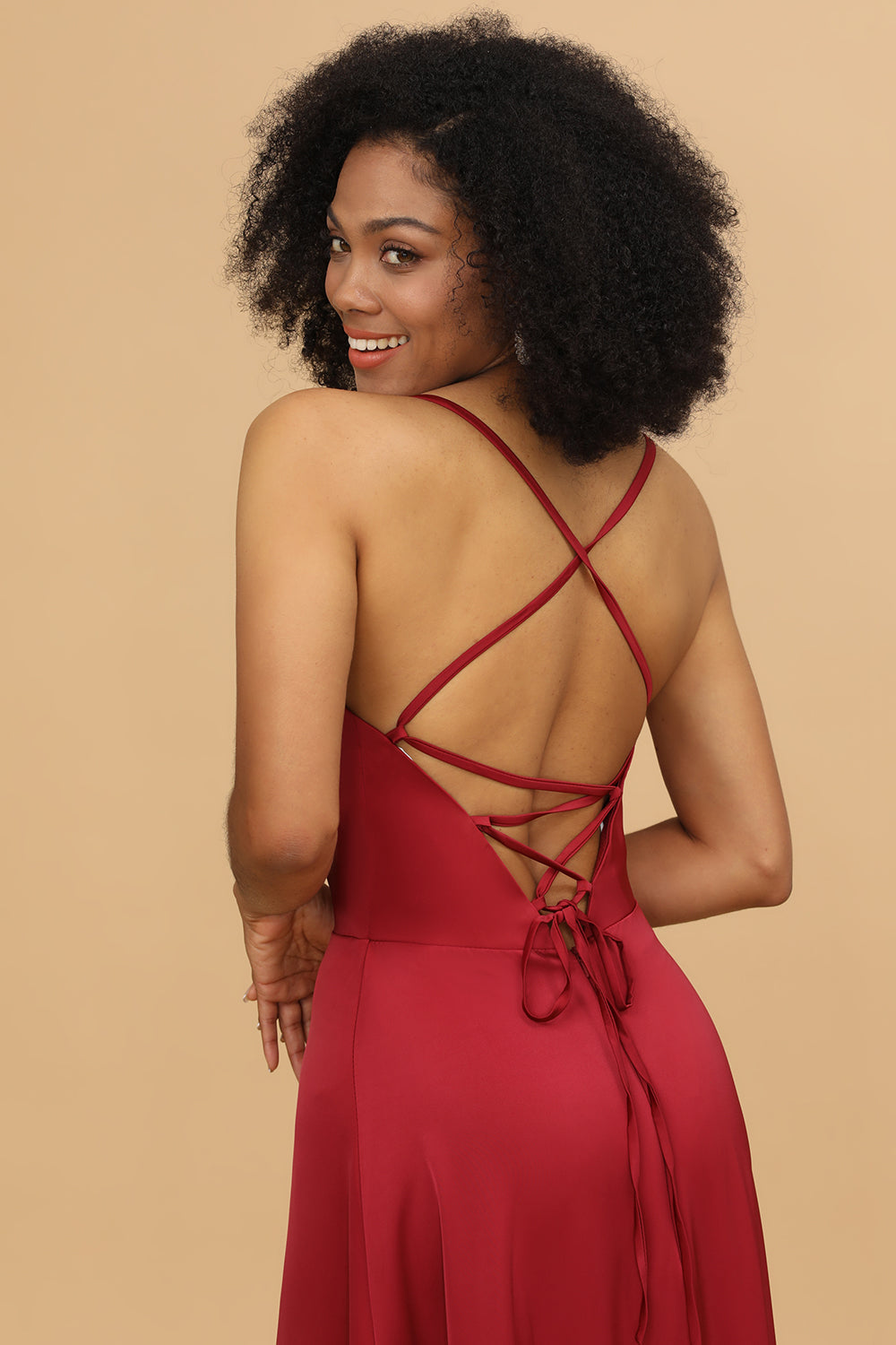 Vestido de dama de honor satén rojo