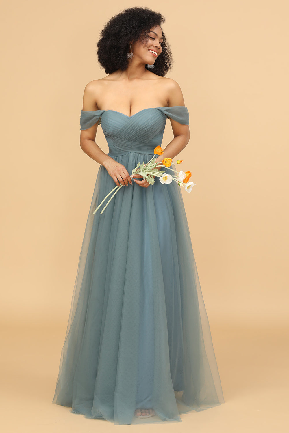 Vestido de dama de honor tul fuera del hombro