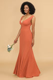 Vestido de dama de honor sirena cuello en V
