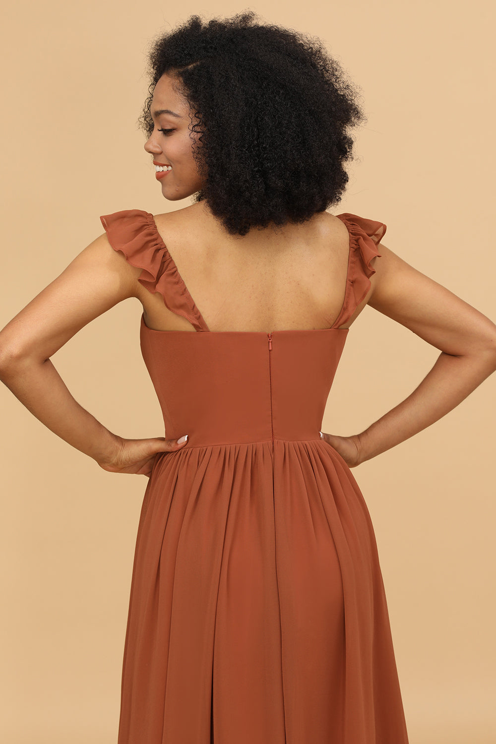 Terracotta chifón Vestido de dama de honor con volantes