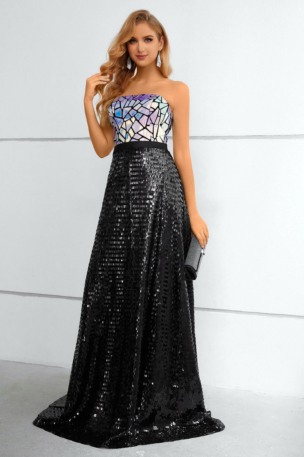 Vestido de graduación sin tirantes con lentejuelas negro