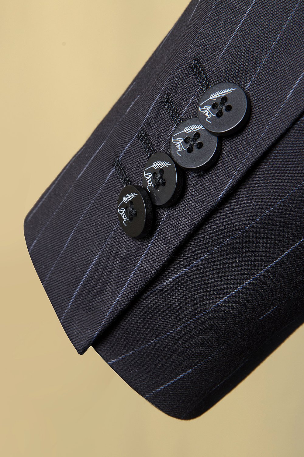 Traje Masculino 3 Piezas Rayas Negro Doble Pecho