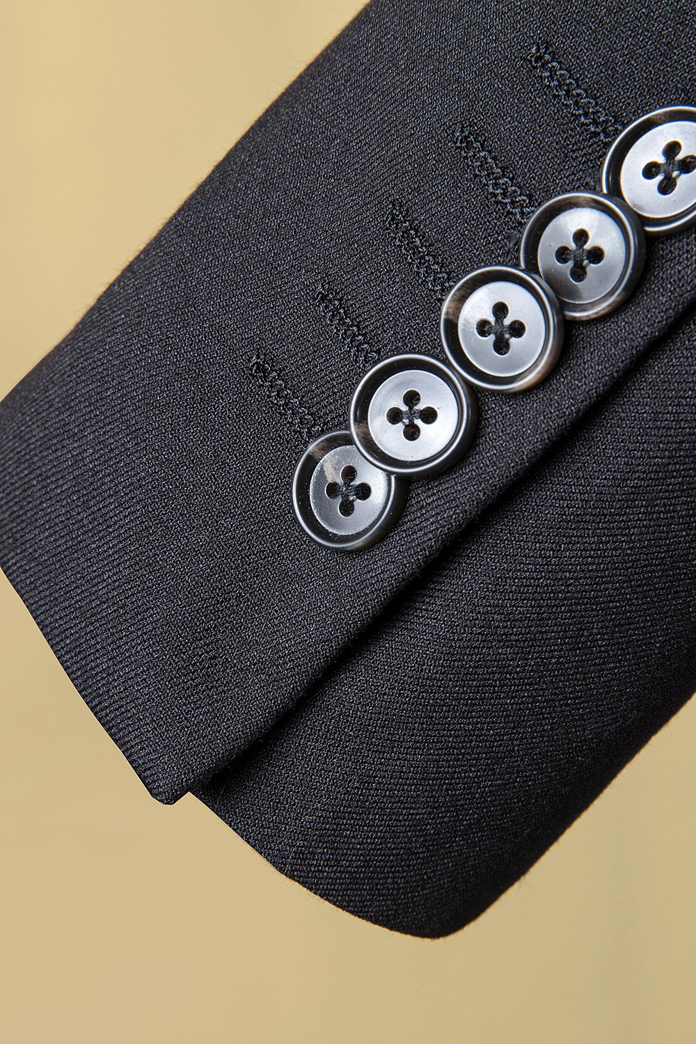 Traje Masculino 3 Piezas Solapa de Pico Negro