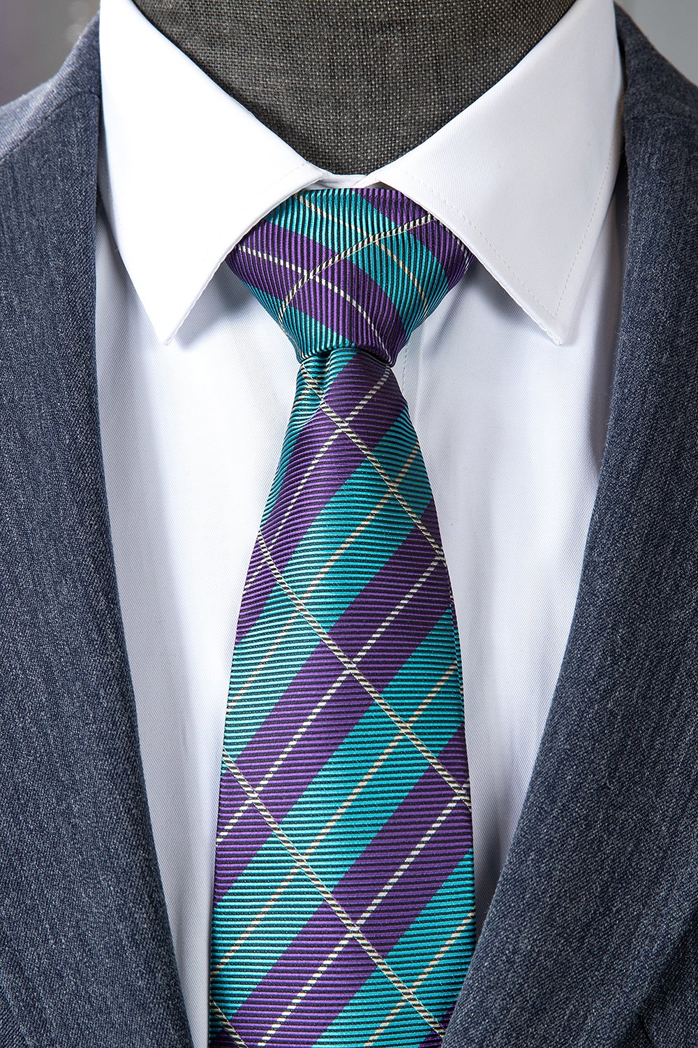 Traje Masculino Gris Azul Solapa de Muescas 3 Piezas