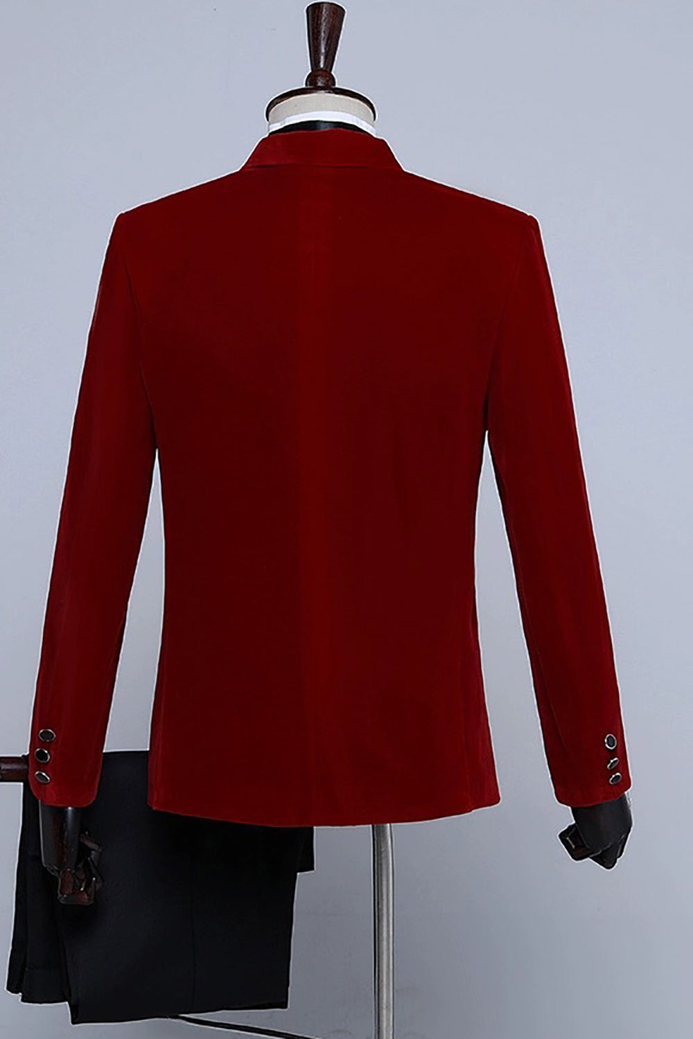 Esmoquin negro de terciopelo para fiesta