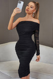 Pequeño vestido negro con volantes