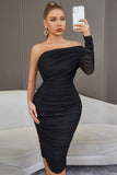 Pequeño vestido negro con volantes
