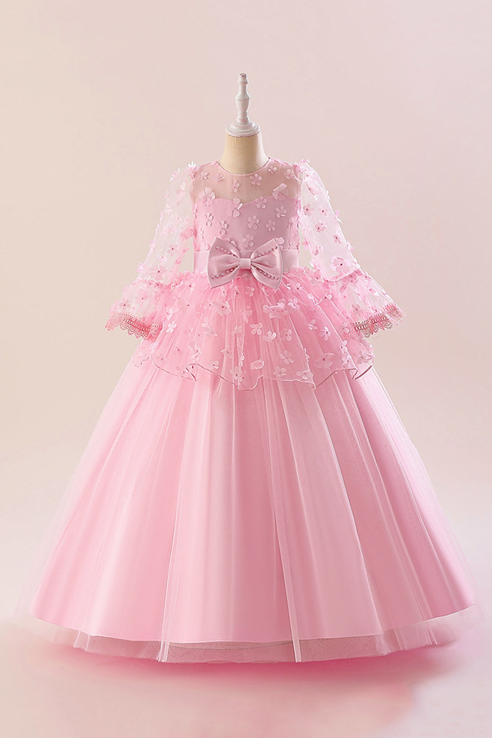 Vestido de fiesta de tul rosa chica con apliques