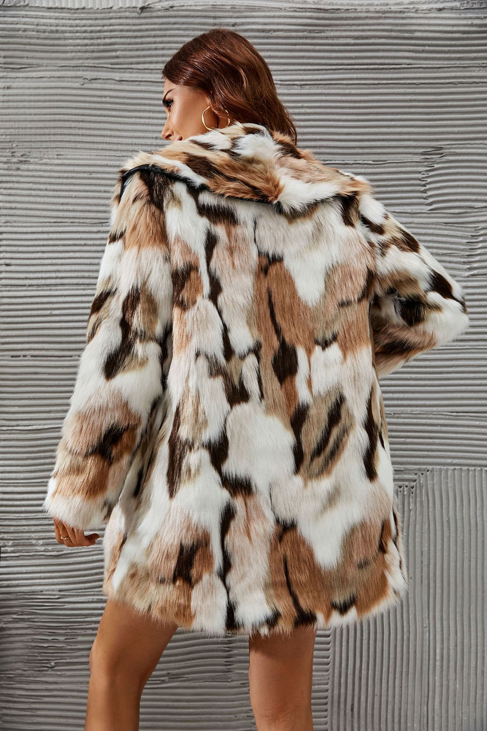 Leopardo amarillo estampado piel sintética Midi abrigo de mujer