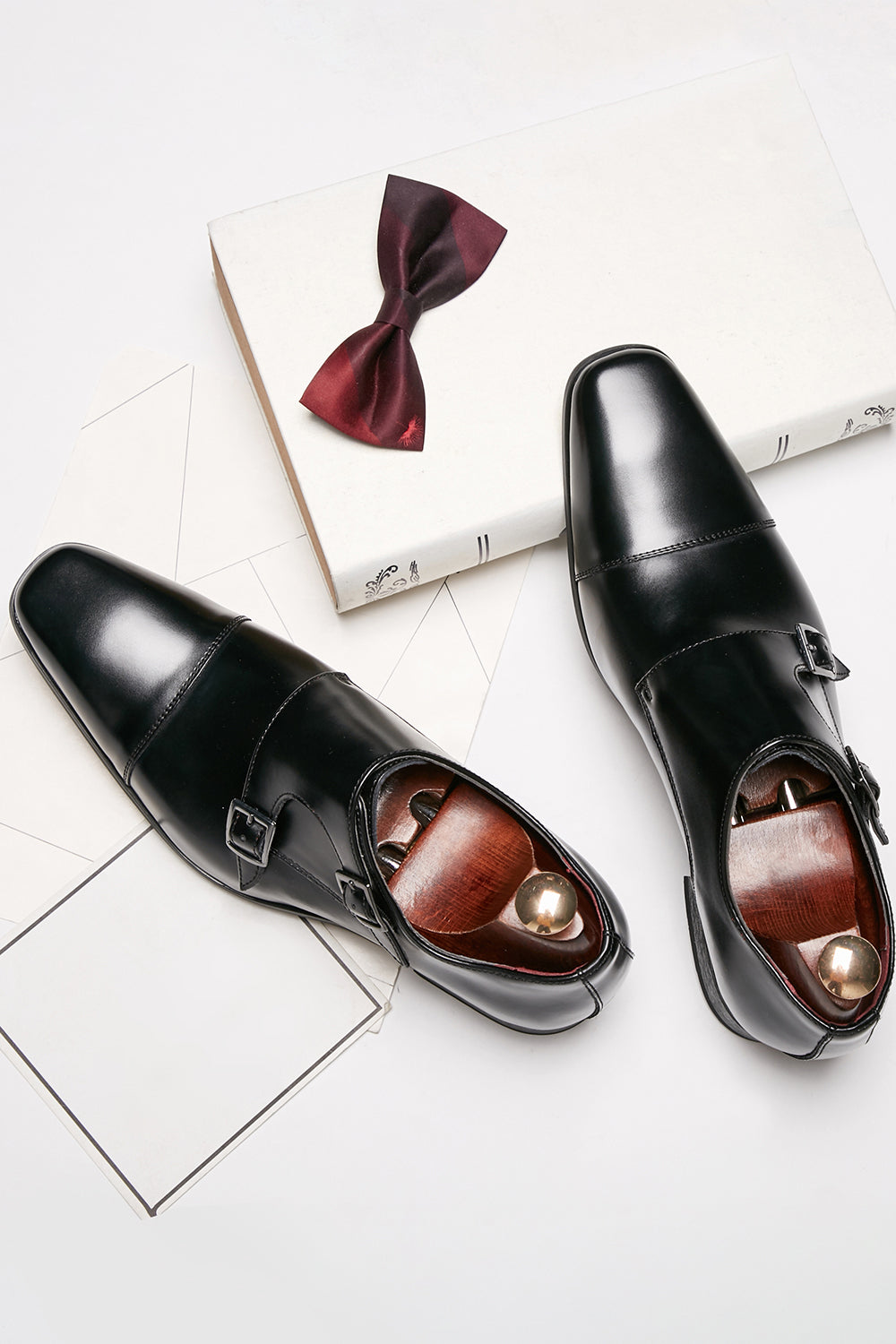 Zapatos de vestir de cuero negro para hombre