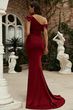 Borgoña One Shoulder Mermaid Vestido largo de baile de graduación con volantes