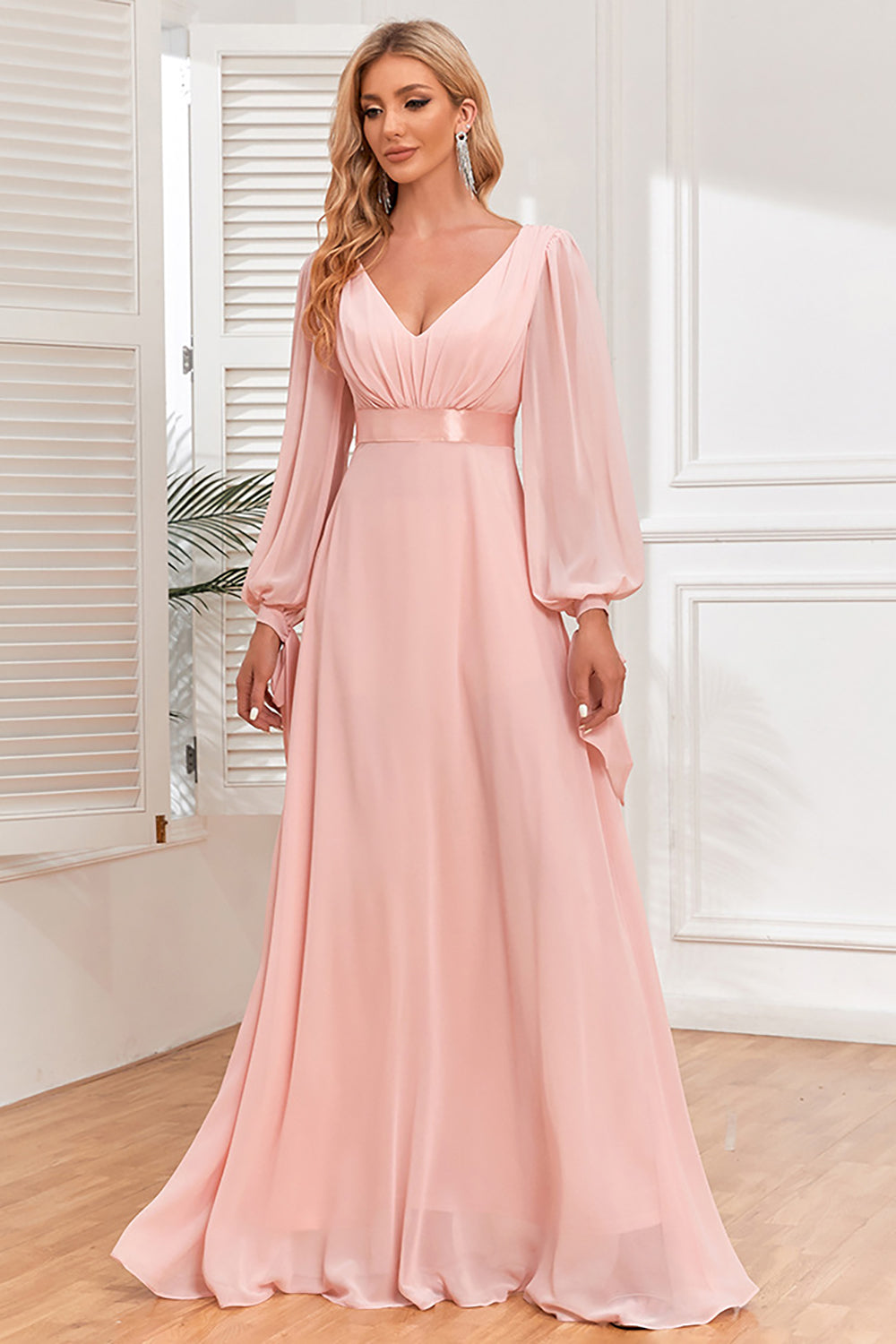Vestido formal de gasa con escote en V y mangas largas