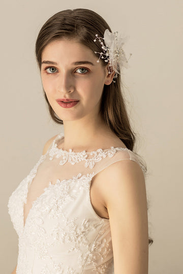 Sweet Feather Yarn Flower Clip de pelo hecho a mano