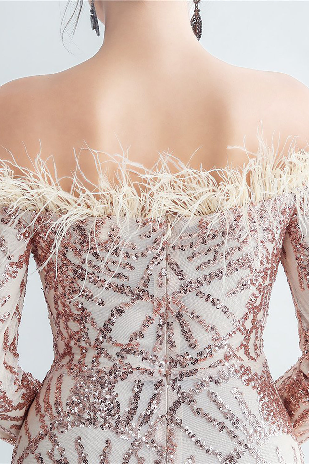 Sparkly Off The Shoulder Selentejuelas Golden Prom Vestido con plumas