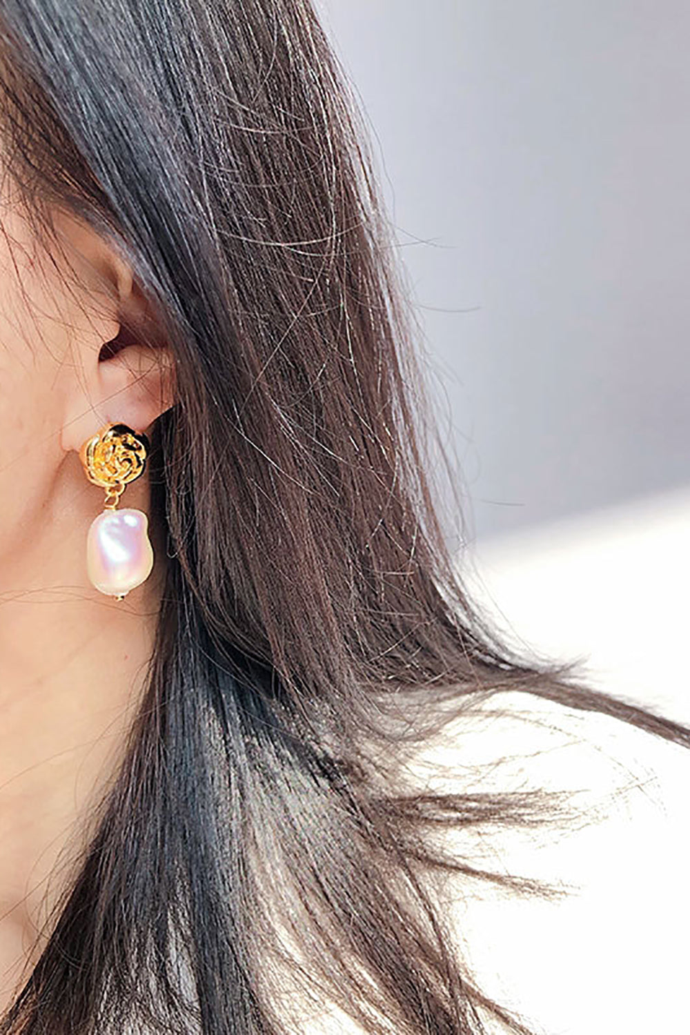 Pendientes de botón de rosa perla con forma