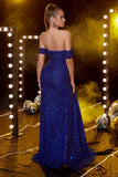 Vestido de fiesta con purpurina azul real con hombros descubiertos y abertura
