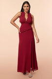 Vestido de fiesta con volantes halter burdeos con abertura