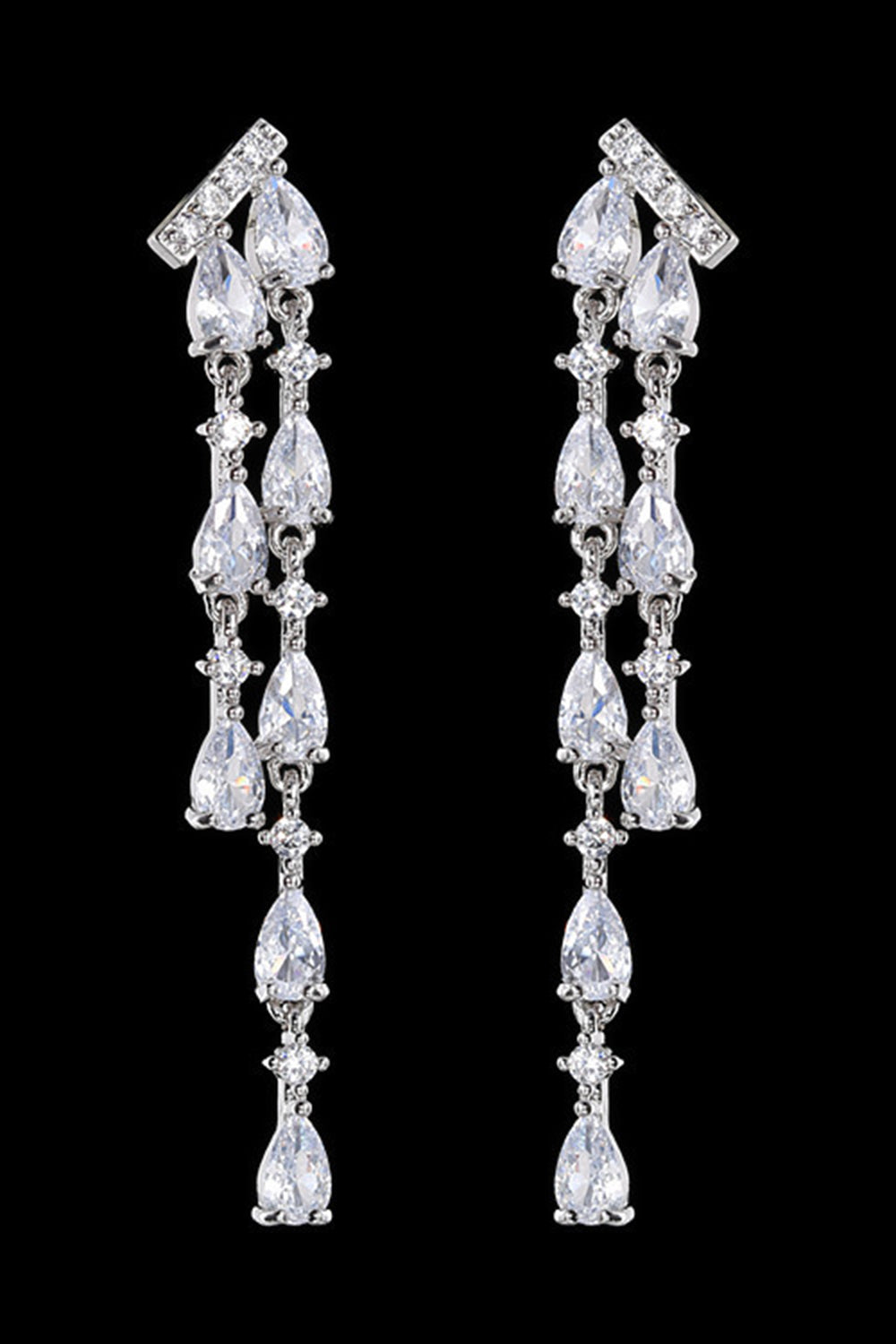 Pendientes largos de pedrería rosa