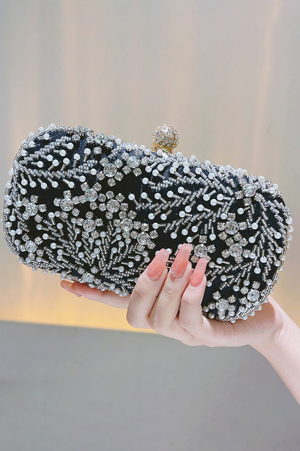 Bolso de mano de fiesta con cuentas de pedrería negro brillante