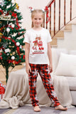 Pijama navideño a juego familiar con cuadros rojos