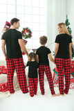 Pijama navideño familiar a cuadros negros y rojos con mangas cortas