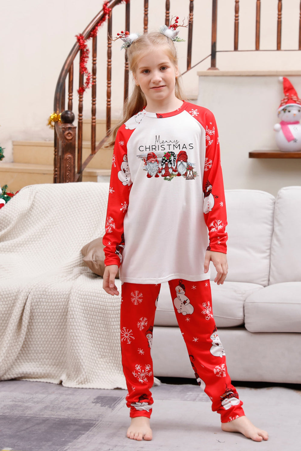Pijama familiar a juego navideño rojo con estampado de muñeco de nieve
