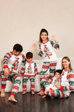 Conjunto de pijamas de árbol de Navidad de la familia rojo verde