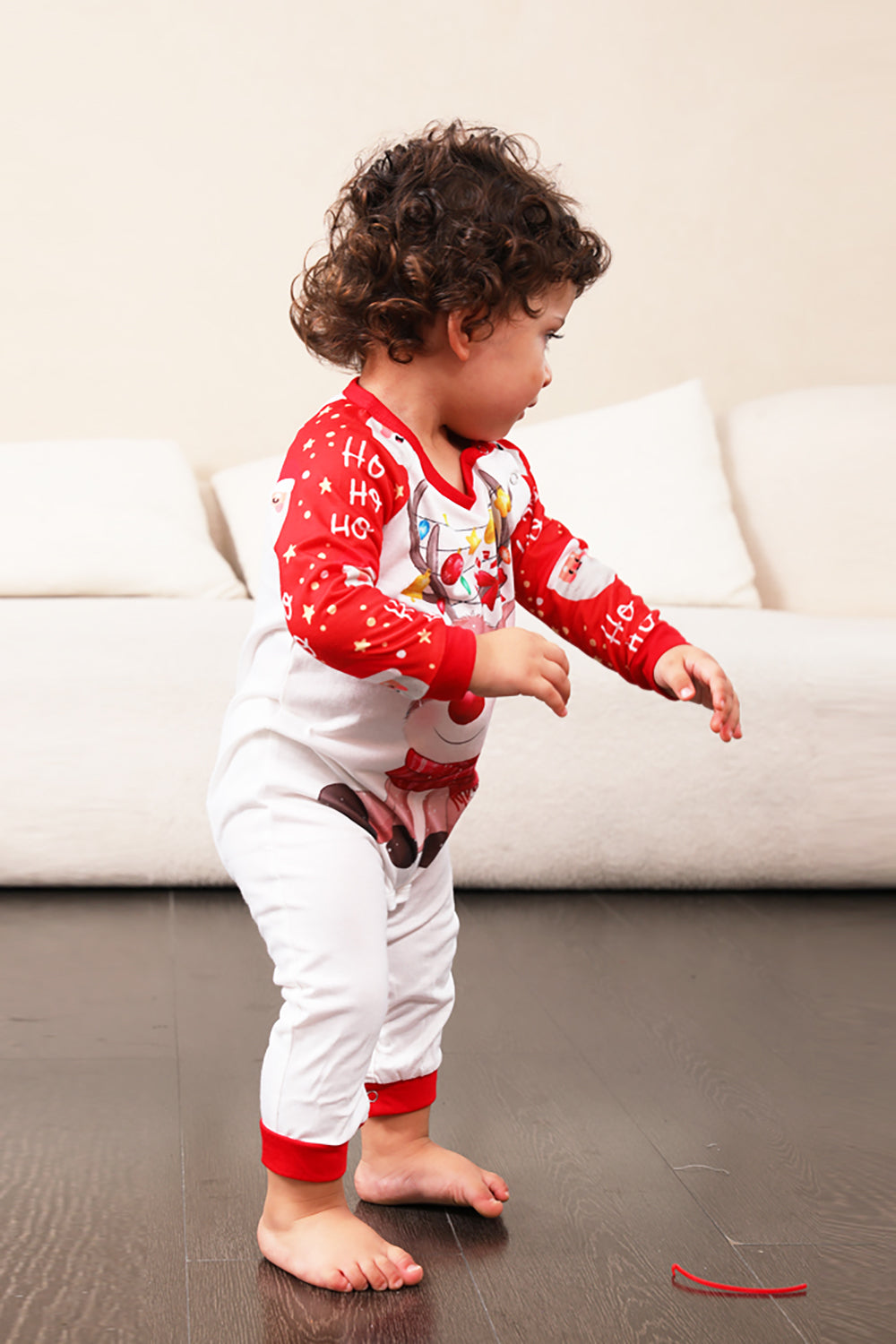 Pijama navideño familiar con estampado de ciervo rojo
