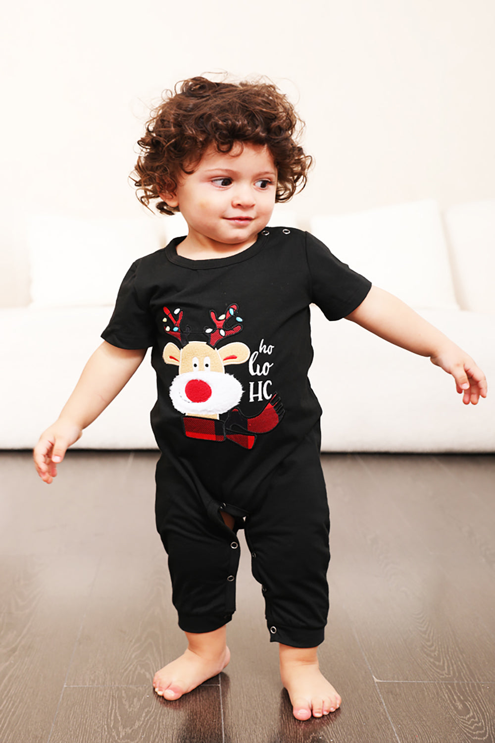 Conjunto de pijama a juego de la familia de la familia a cuadros rojos con mangas cortas