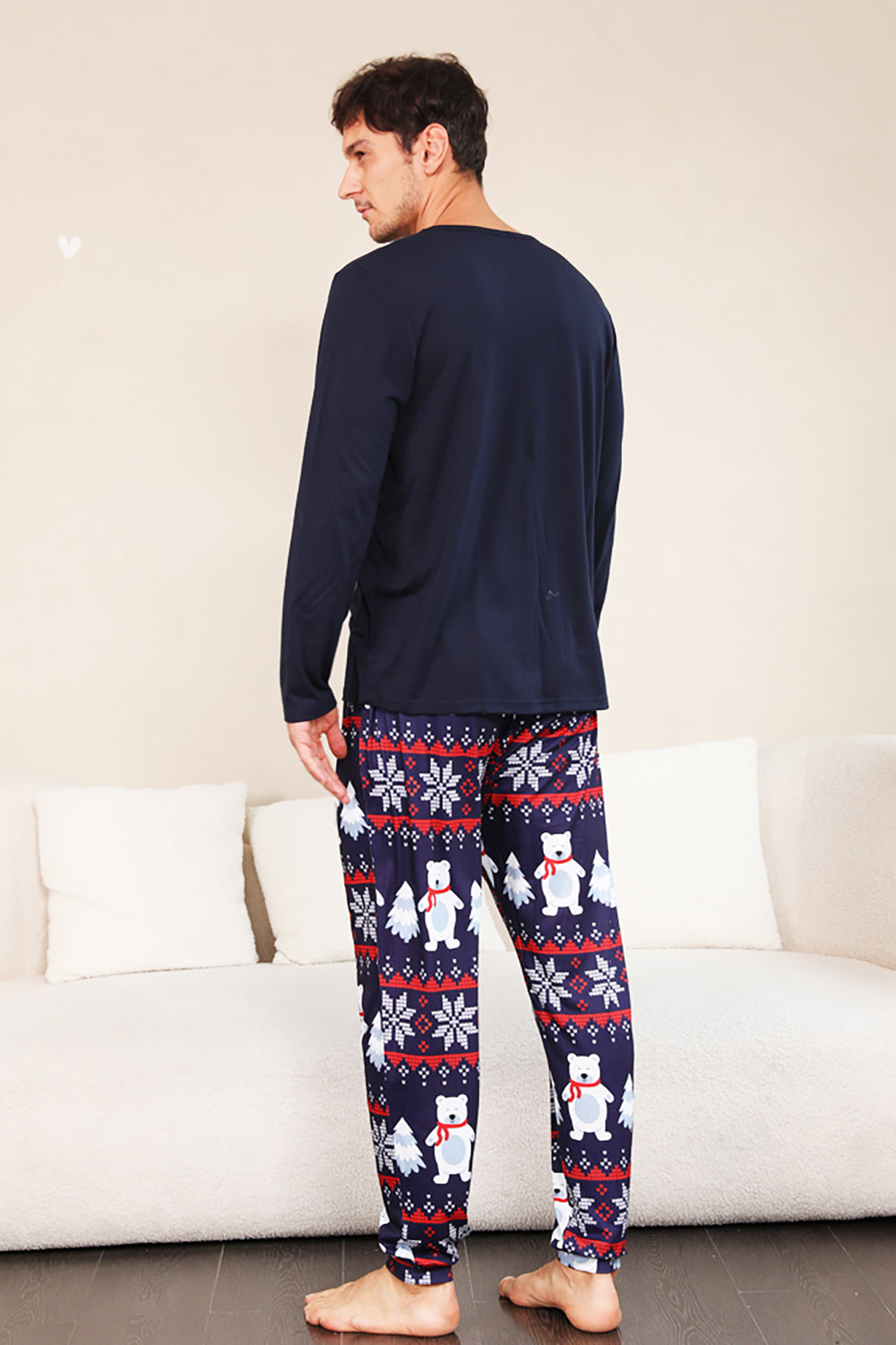 Conjunto de pijama familiar navideño con estampado azul marino