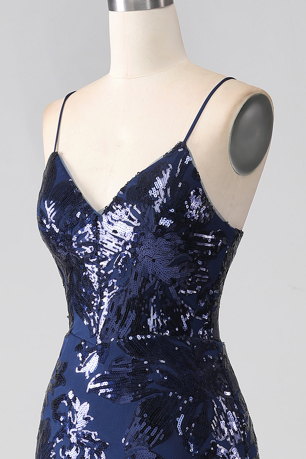 Vestido de fiesta de lentejuelas de lentejuelas brillantes con tirantes de espagueti con abertura