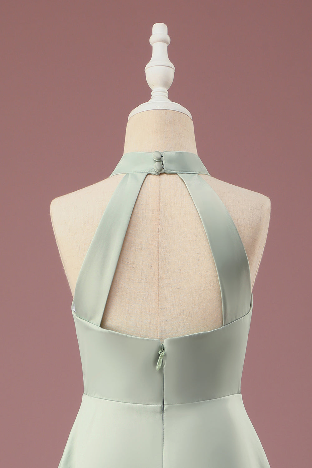 Matcha Satin A-line Halter sin mangas Vestido de dama de honor junior largo